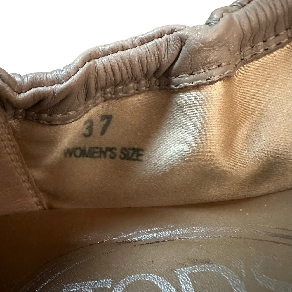 Tod’s | Silver Taupe Leather Scrunch Ballet Flats Size 37 - Picture 10 of 12